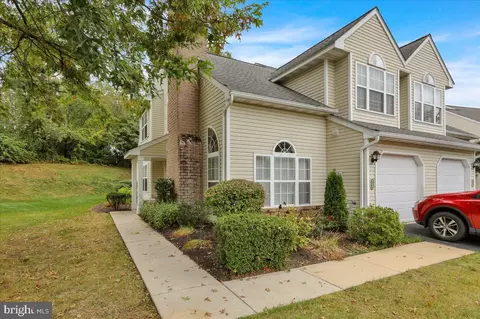 137 Hickory Ln, Reading, PA 19610