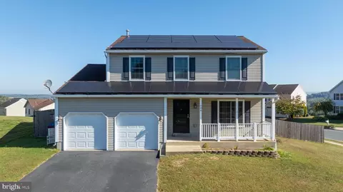 Exterior - 504 Longview Dr, Reading, PA 19608 photo 2 of 6