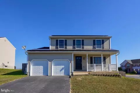 Exterior - 504 Longview Dr, Reading, PA 19608 photo 4 of 6