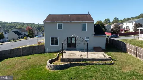 View/Area - 504 Longview Dr, Reading, PA 19608 photo 2 of 12