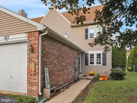 409 Washington Blvd, Womelsdorf, PA 19567