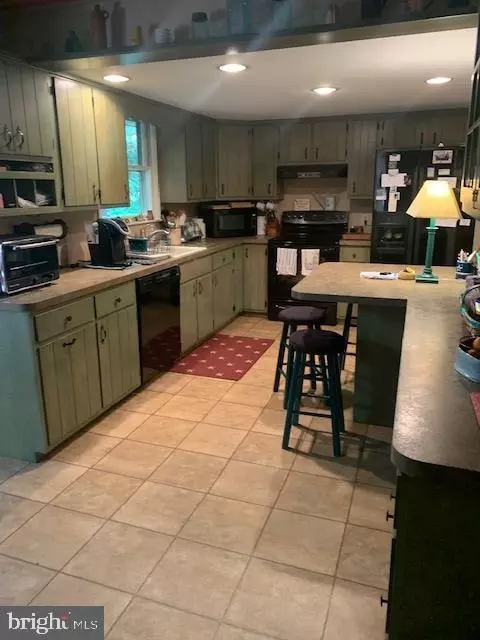 1694 Cedar Top Rd, Reading, PA 19607 photo 9