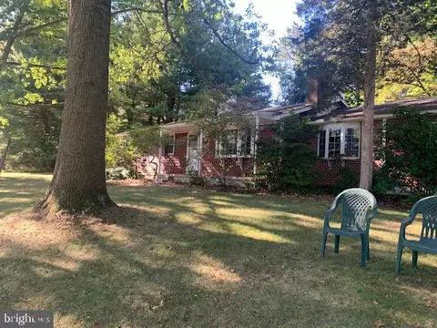 1694 Cedar Top Rd, Reading, PA 19607 photo 2