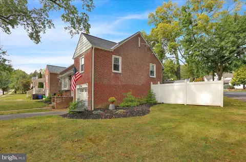 Exterior - 549 Meade Tc, Reading, PA 19607 photo 4 of 8