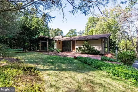 1047 Imperial Dr, Mohnton, PA 19540