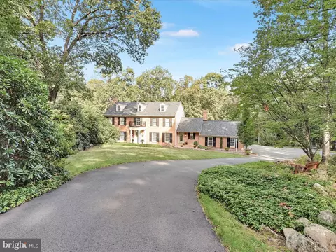 601 Briarwood Dr, Elverson, PA 19520