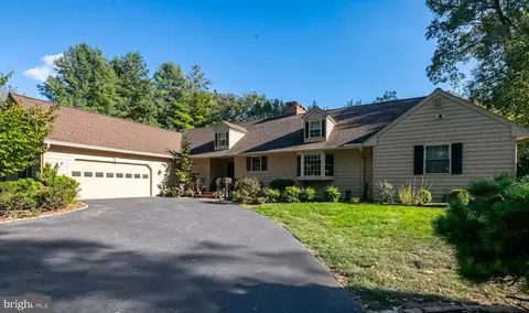1020 Wayne Ave, Wyomissing, PA 19610
