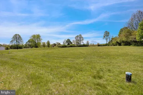 211 Kocher Rd, Reading, PA 19608 photo 4