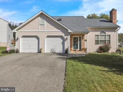 35 Sabrina St, Wernersville, PA 19565