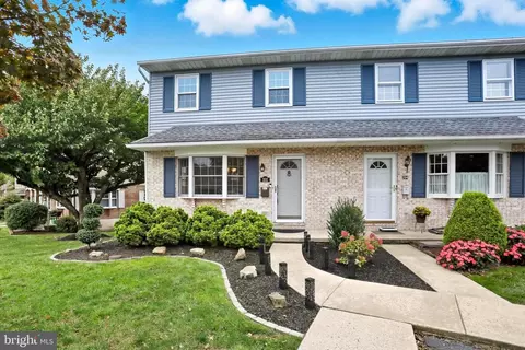 202 Popodickon Dr, Boyertown, PA 19512