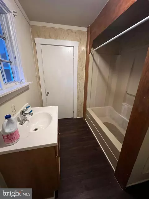 136 Bennett St, Reading, PA 19605 photo 3