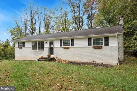 20 Edgehill Rd, Boyertown, PA 19512