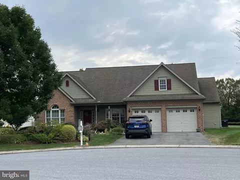 21 Freesia Ct, Womelsdorf, PA 19567