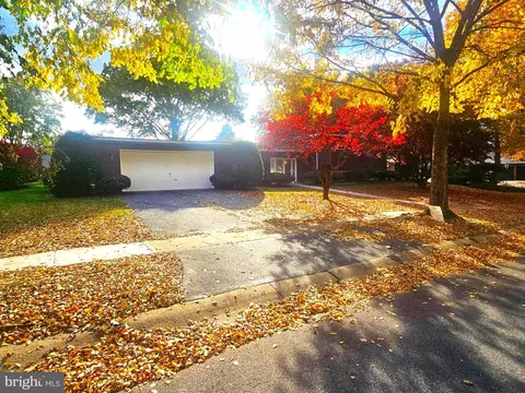 317 Warwick Dr, Wyomissing, PA 19610