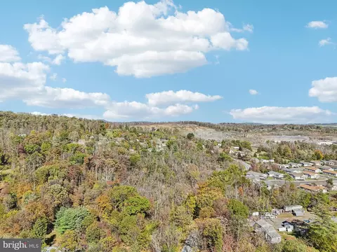 0 Squirrel Hollow Rd, Douglassville, PA 19518