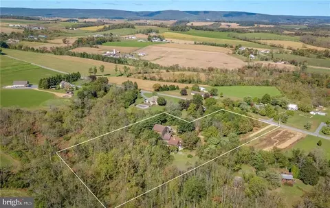 32 Farview Rd, Hamburg, PA 19526