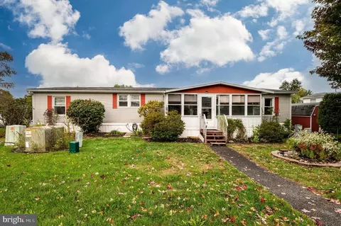 301 Hampshire Ave, Reading, PA 19606