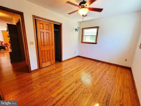 1018 Crestview Ave, Shillington, PA 19607 photo 13