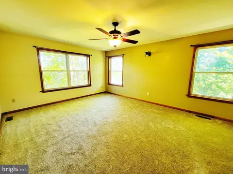 1018 Crestview Ave, Shillington, PA 19607 photo 22