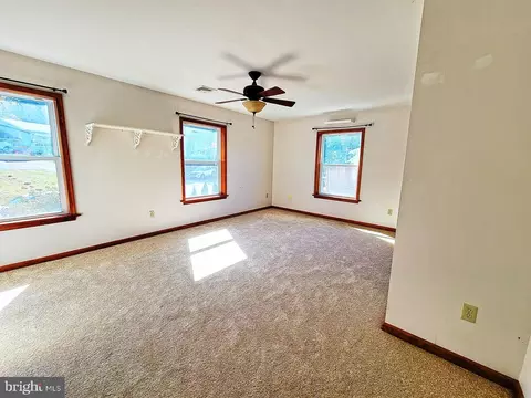 1018 Crestview Ave, Shillington, PA 19607 photo 18
