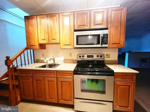 1018 Crestview Ave, Shillington, PA 19607 photo 27