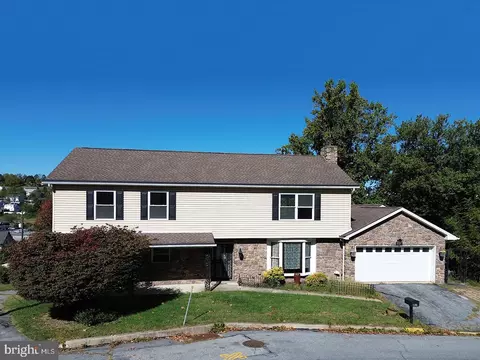 1018 Crestview Ave, Shillington, PA 19607 photo 40