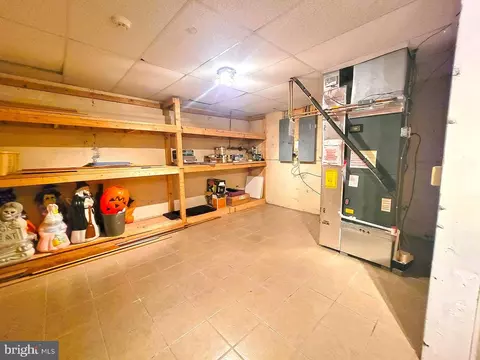 1018 Crestview Ave, Shillington, PA 19607 photo 31