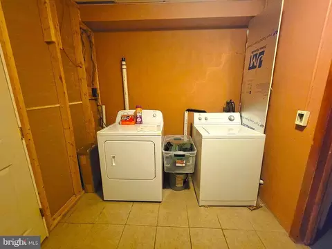 1018 Crestview Ave, Shillington, PA 19607 photo 35