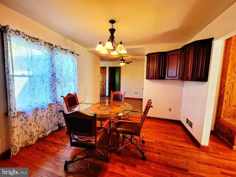 1018 Crestview Ave, Shillington, PA 19607 photo 5