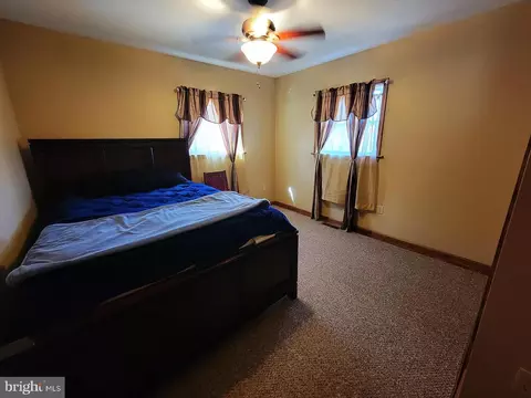 1018 Crestview Ave, Shillington, PA 19607 photo 12