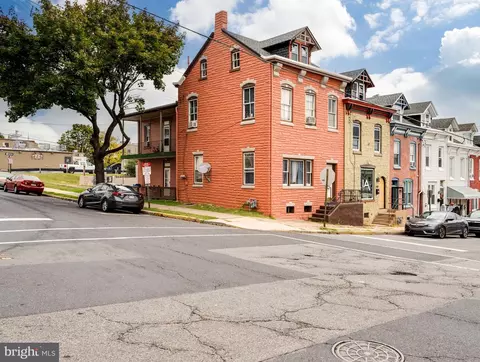 245 Chestnut St, Reading, PA 19611 photo 2