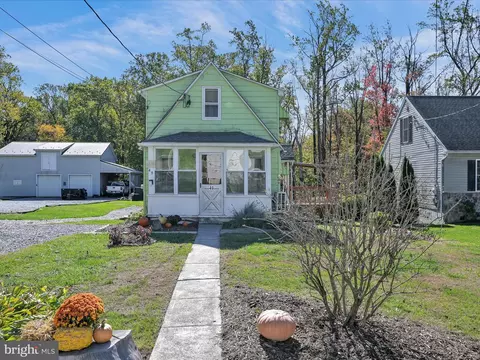 49 Poplar Ave, Temple, PA 19560