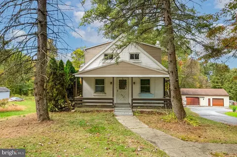290 Walnuttown Rd, Fleetwood, PA 19522