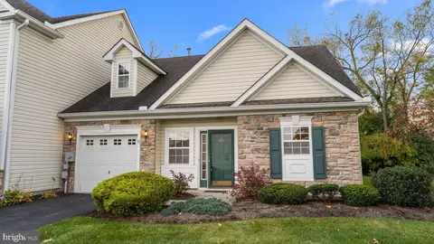 108 Village Dr, Blandon, PA 19510
