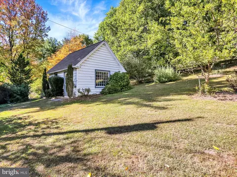 Exterior - 31 Imperial Dr, Reading, PA 19607 photo 16 of 21