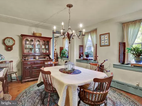 Dining - 31 Imperial Dr, Reading, PA 19607 photo 2 of 3