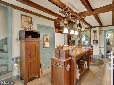 Kitchen - 31 Imperial Dr, Reading, PA 19607 photo 2 of 3