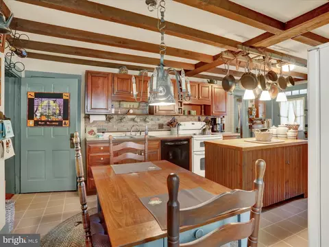 Kitchen - 31 Imperial Dr, Reading, PA 19607 photo 1 of 3