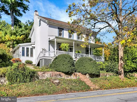 31 Imperial Dr, Reading, PA 19607