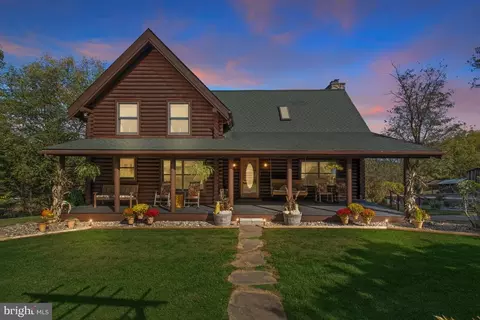 280 Indian Ln, Boyertown, PA 19512