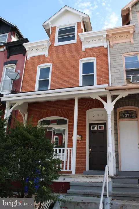 233 Pear St, Reading, PA 19601