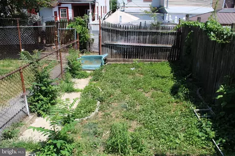 Exterior - 233 Pear St, Reading, PA 19601 photo 4 of 4