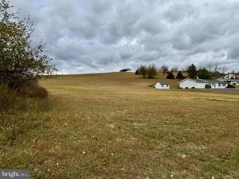 14 Holly, Hamburg, PA 19526