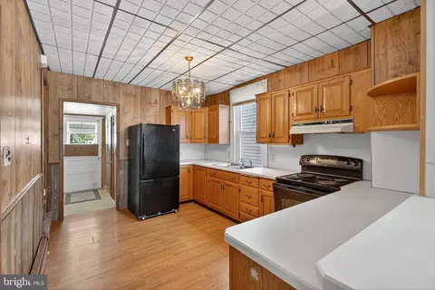 Kitchen - 135 Barto Rd, Barto, PA 19504 photo 1 of 5
