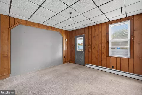 Living - 135 Barto Rd, Barto, PA 19504 photo 7 of 8