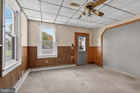 Living - 135 Barto Rd, Barto, PA 19504 photo 4 of 8