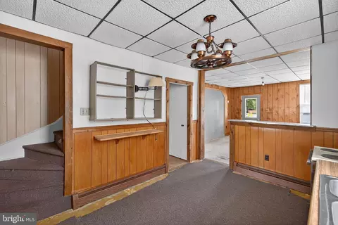 Entry Way - 135 Barto Rd, Barto, PA 19504 photo 3 of 5
