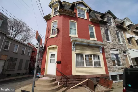 525 Bingaman St, Reading, PA 19602