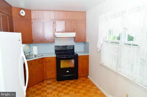 Kitchen - 2004 Hale Ct, Reading, PA 19610 photo 1 of 2