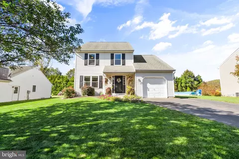 55 Laura Dr, Barto, PA 19504